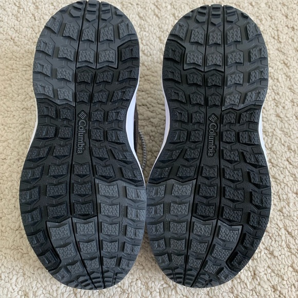 NEW Columbia “Pivot” shoes - Children’s size 12 - Picture 4 of 6